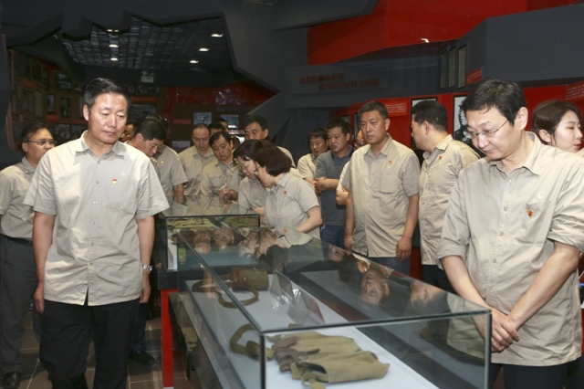 1-1PH015103J16.jpg 1-1PH015103J16.jpg